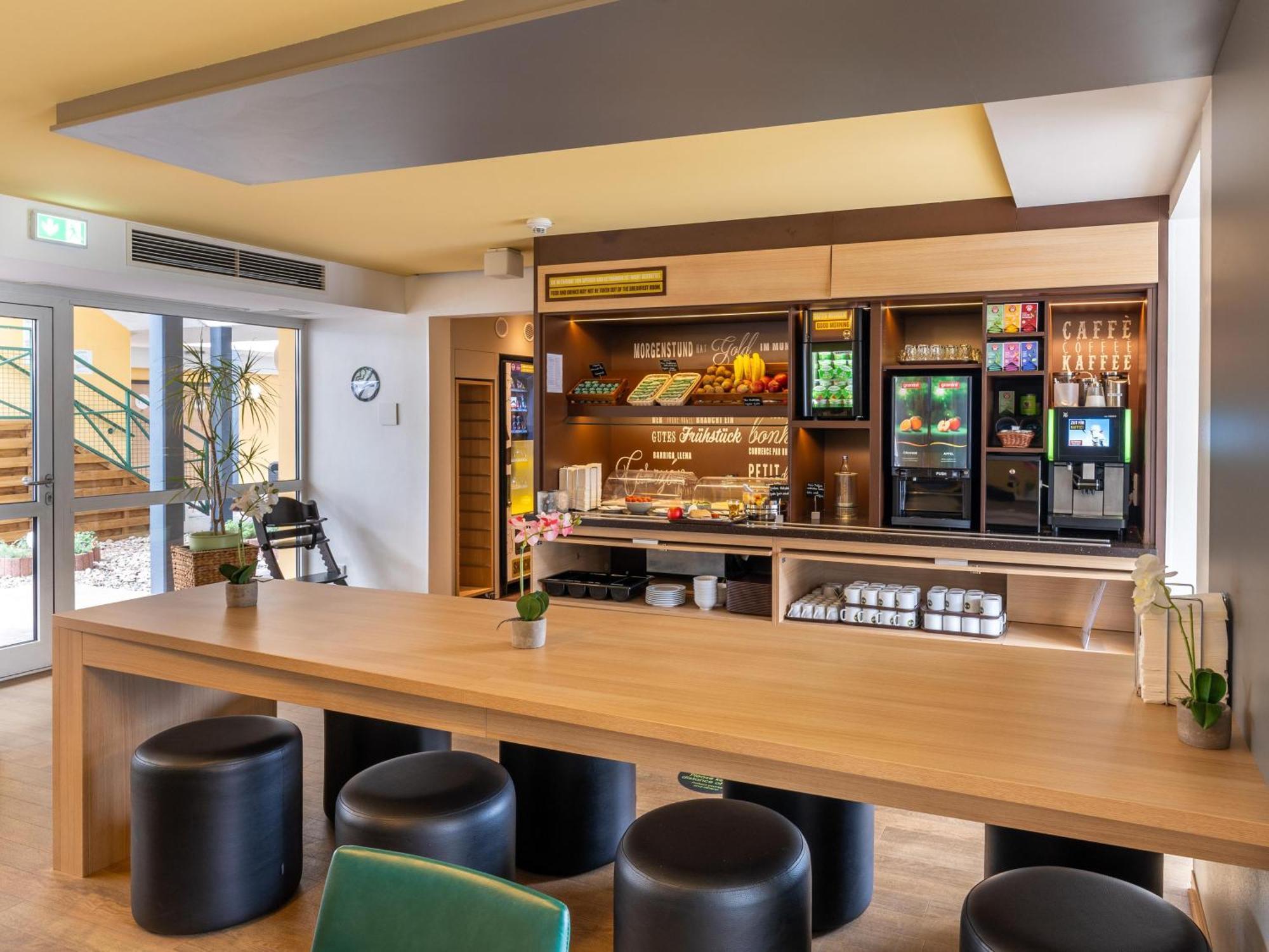 B&B Hotel Hannover-Nord Экстерьер фото